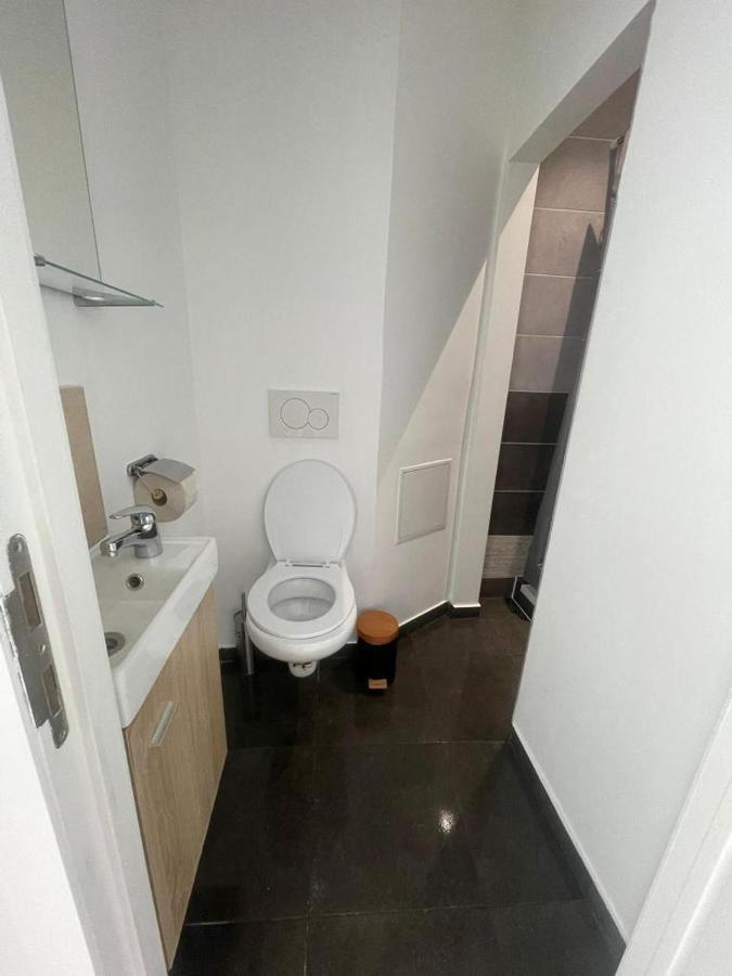 Schaerbeek Room 1 Брюссель Экстерьер фото