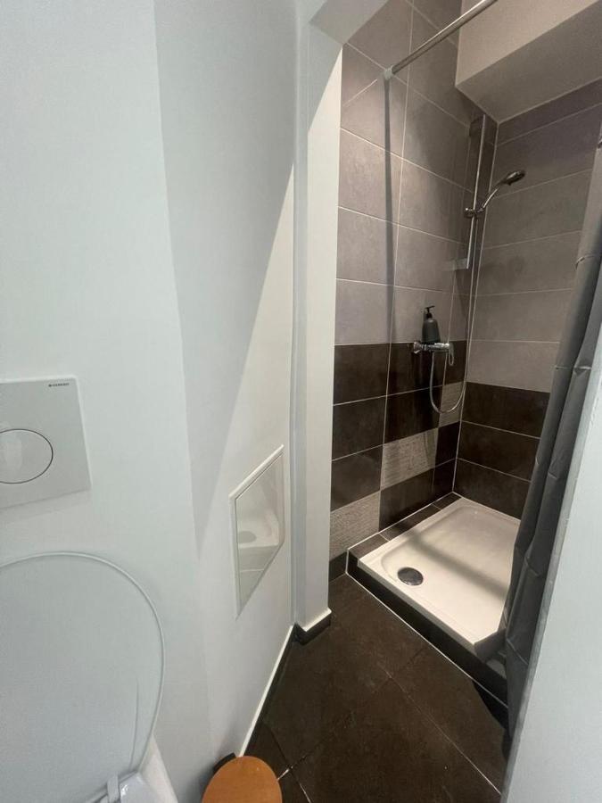 Schaerbeek Room 1 Брюссель Экстерьер фото